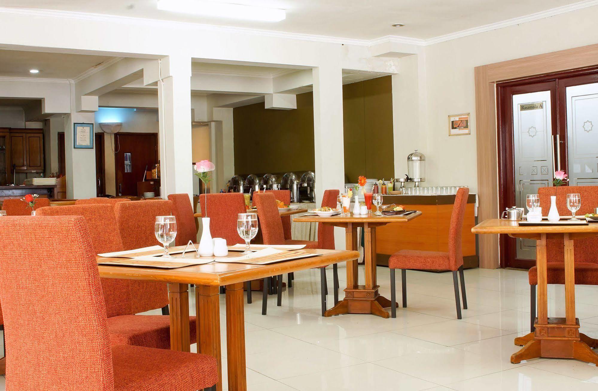 Sofyan Hotel Soepomo Jakarta Exteriör bild