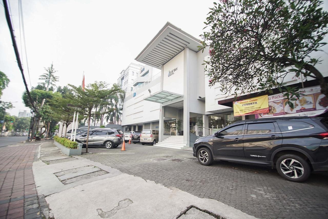 Sofyan Hotel Soepomo Jakarta Exteriör bild